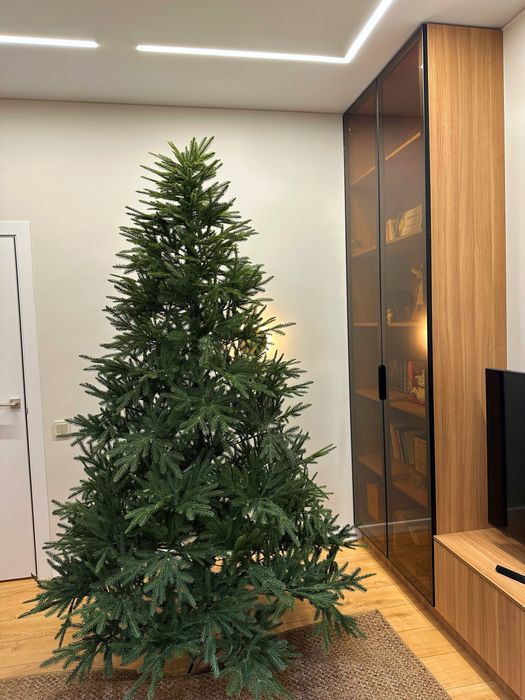 Елка искусственная