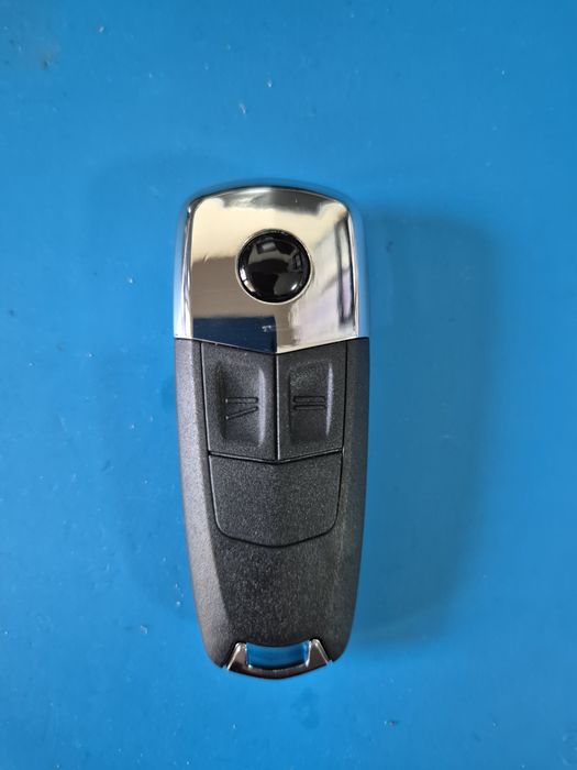 Кутиика за smart ключ opel astra h,zafira b