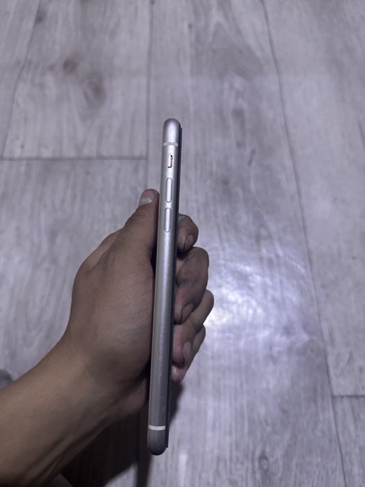 Iphone 11/128 в хорошем состояни