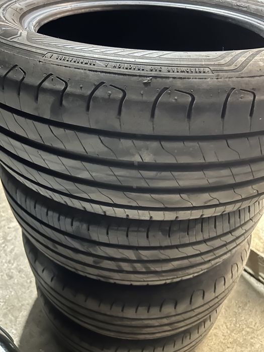 235 60 18 Goodyer vara dot 2023