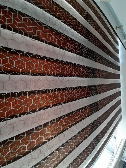 Жалюзи вертикальный и горизонтальные. Ролл-шторы