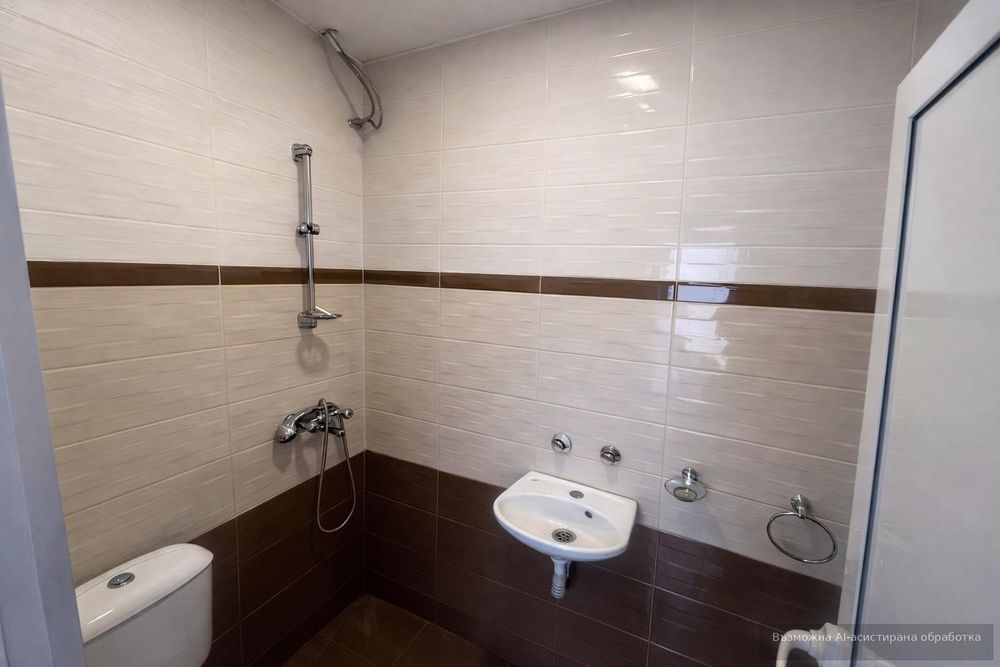 Дава се под наем Магазин в Пловдив, Център - 80 кв.м за 648.21 € - Снимка #3