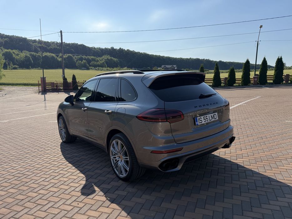 Porsche caynne S E - Hybrid 3.0 benzina Primul proprietar