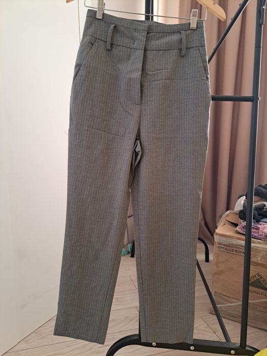 Продам женские платья кофты брюки