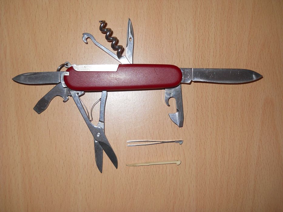 Briceag elvețian multifuncțional Swiss