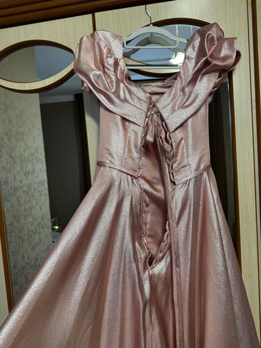 Вечернее платье.