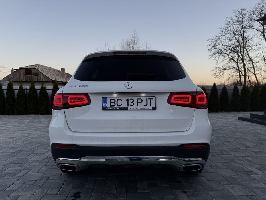 Mercedes-Benz GLC 300/ 46000km / trapa/