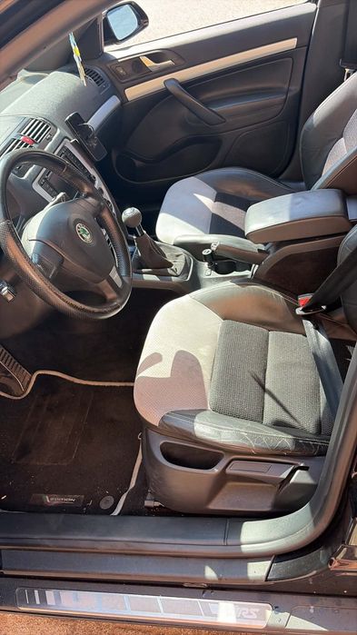 Шкода Октавия 2.0 170 кс VRS пакет