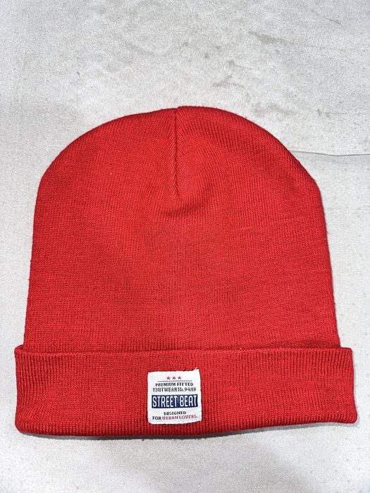 Căciulă bărbați roșie