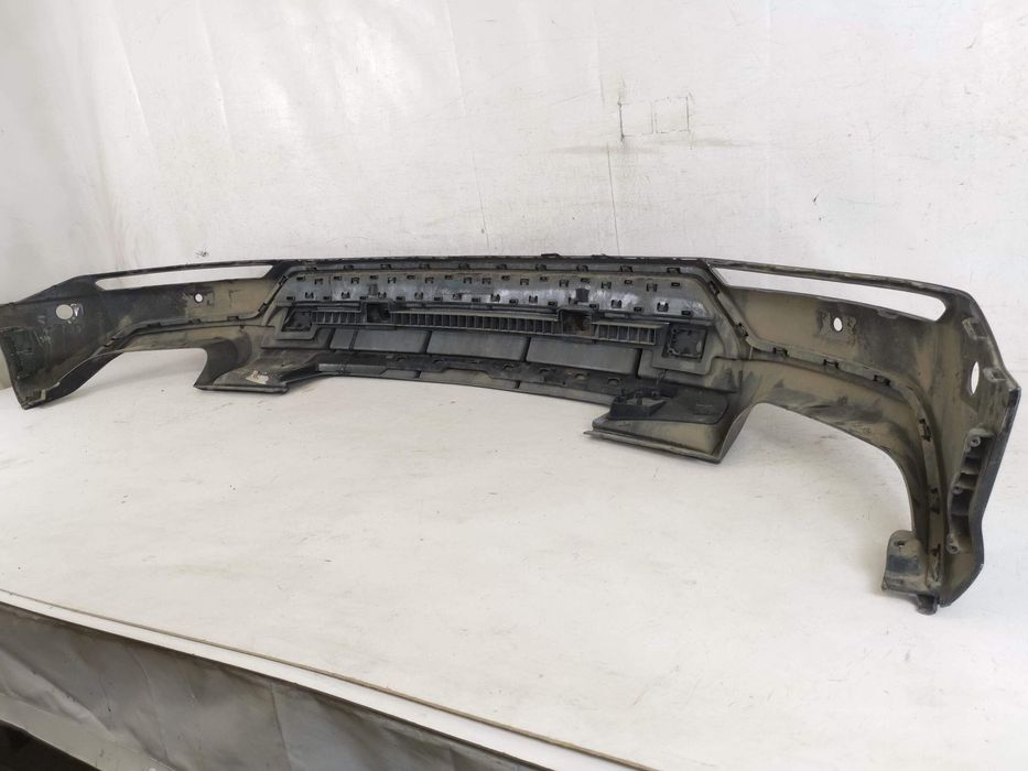 Ламборгини Урус / Lamborghini Urus Оригинална задна броня спойлер в до