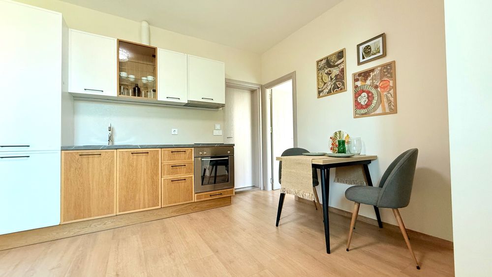 Продава се Двустаен апартамент в Варна, Бриз - 57 кв.м за 2036 €/кв.м - Снимка #8