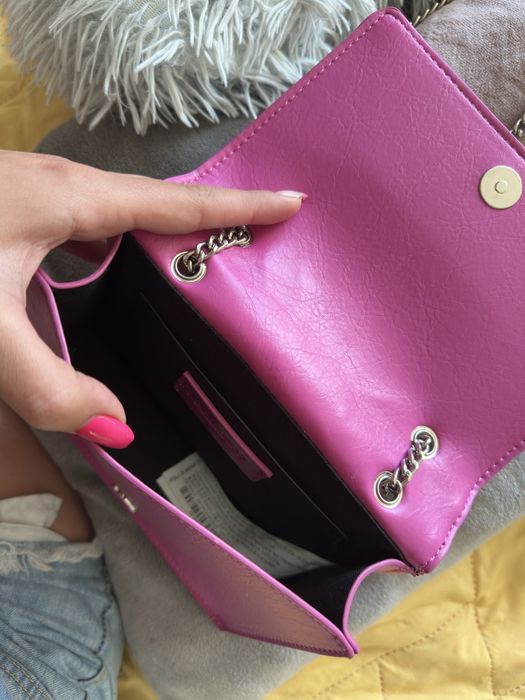 Мини чантичка pull&bear фуксия
