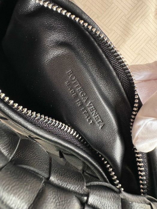 Bottega Veneta Mini Jodie Black – черна дамска чанта