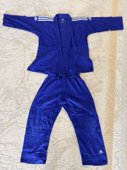 Продам Кимоно для дзюдо