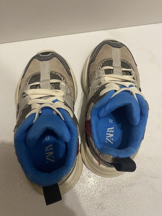 Детские кроссовки Zara