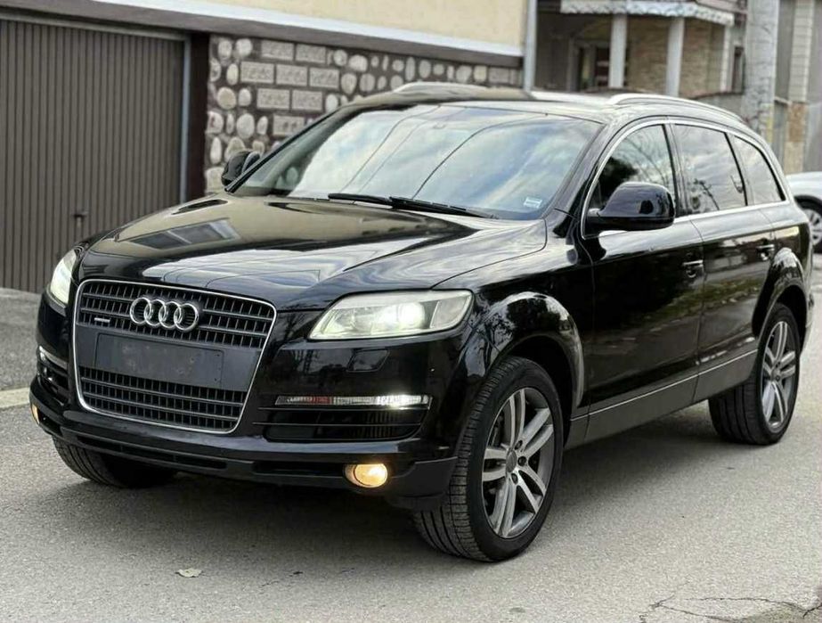 Vand Audi Q7 pe ARCURI