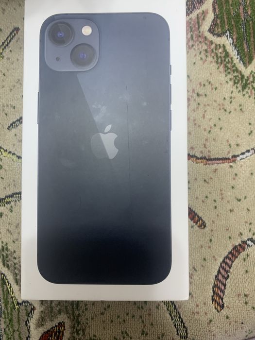 продам айфон 13 срочно