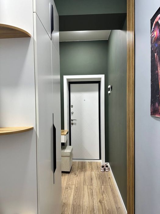 СРОЧНО продается двух-комнатная квартира.