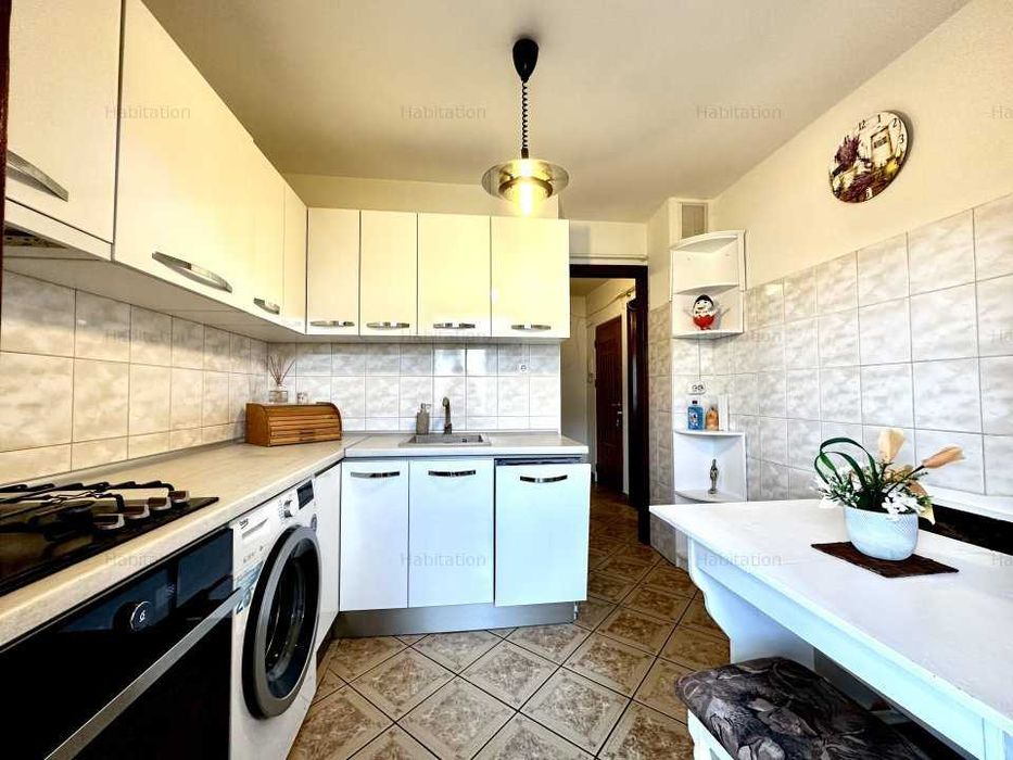 Proprietar inchiriez Apartament 3 camere, decomandat, complet utilat, în zona Drubeta, Girocului, Martirilor, Lidia