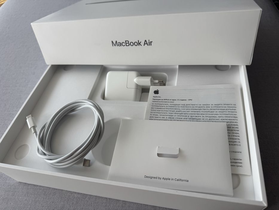 Лаптоп MacBook Air 13.3” 2018 | Intel Core i5 | 8GB RAM | 128GB SSD