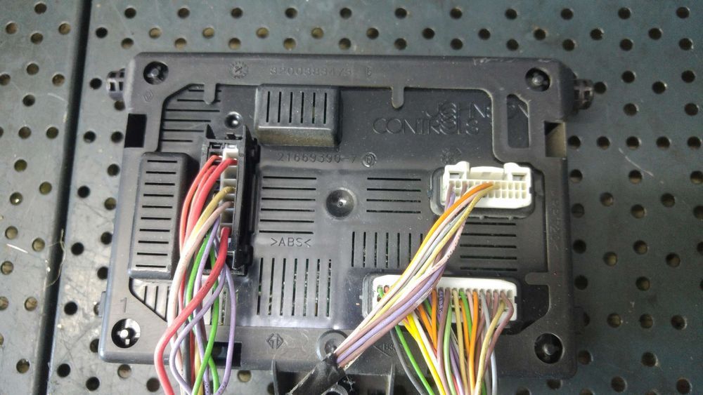 Modul calculator confort 1.2 b renault clio 3 820038347b 216693907 8200652284b 216693907 281187747c