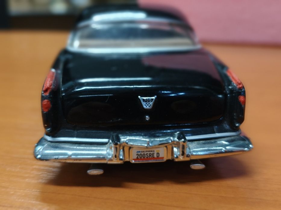 Метална количка макет на  Крайслер   С300