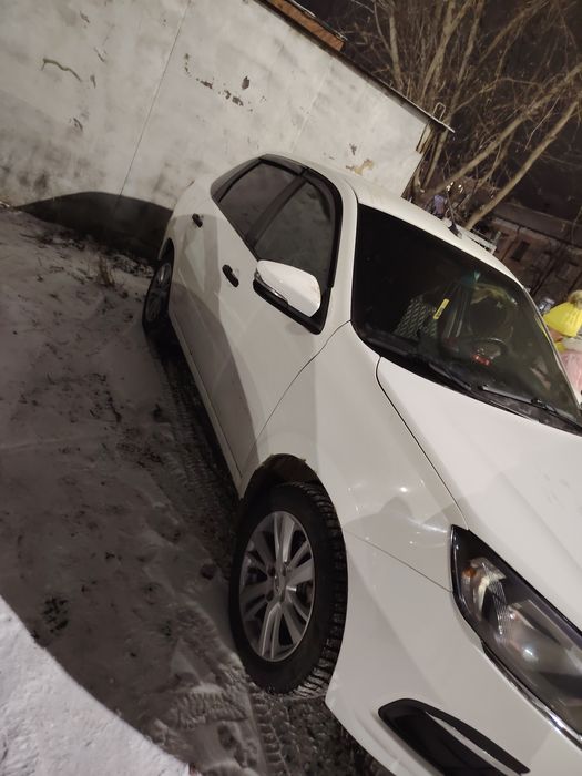 Продаю машину Lada гранта
