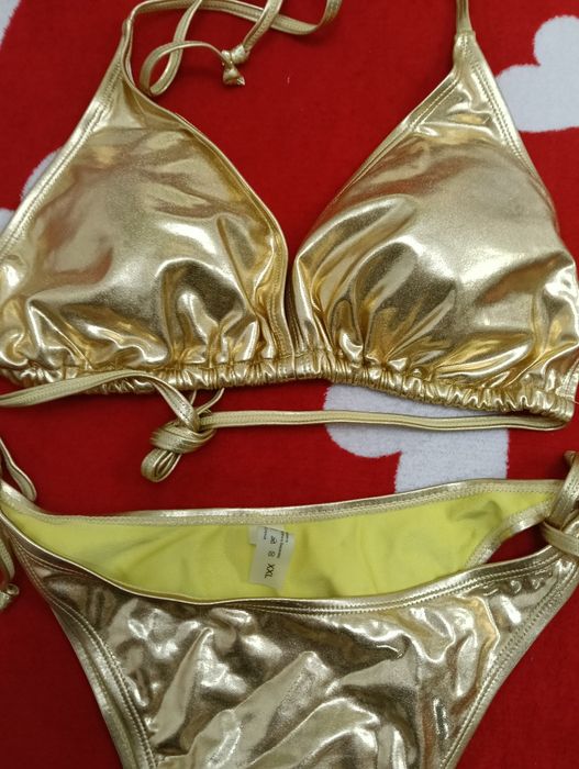 Costume de baie din 2 piese, 75 de lei bucata!