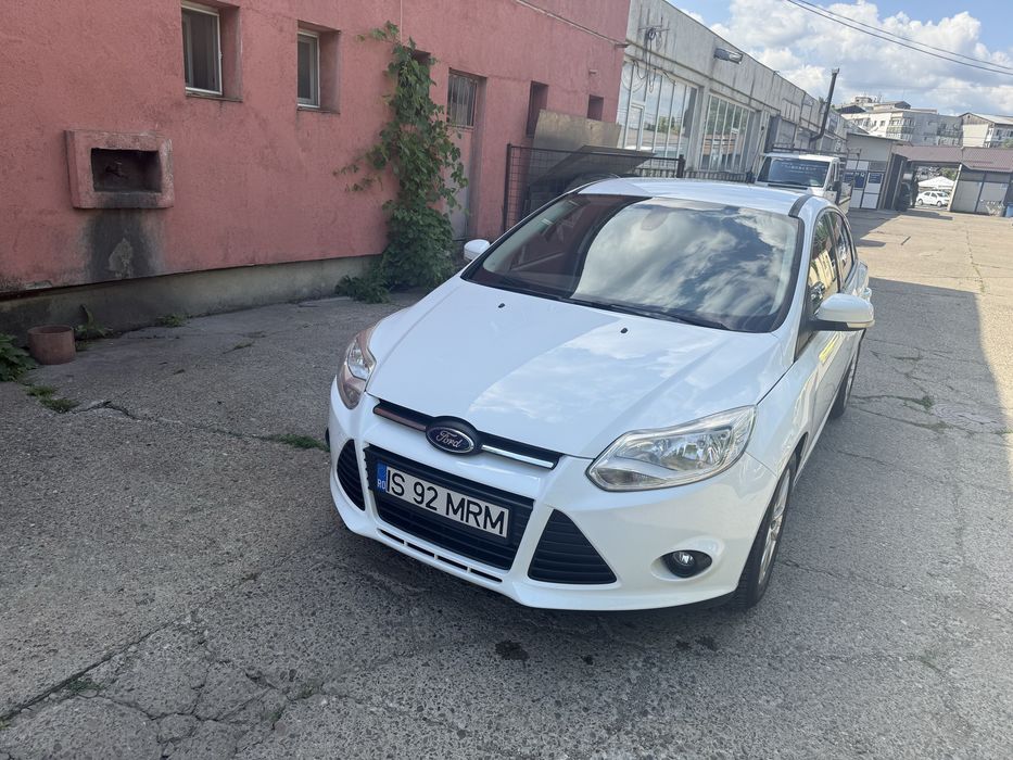 FORD Focus 2014 — imagine 5