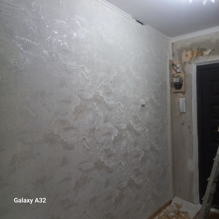 Поклейка обоев от 6000т,багет от 600тт