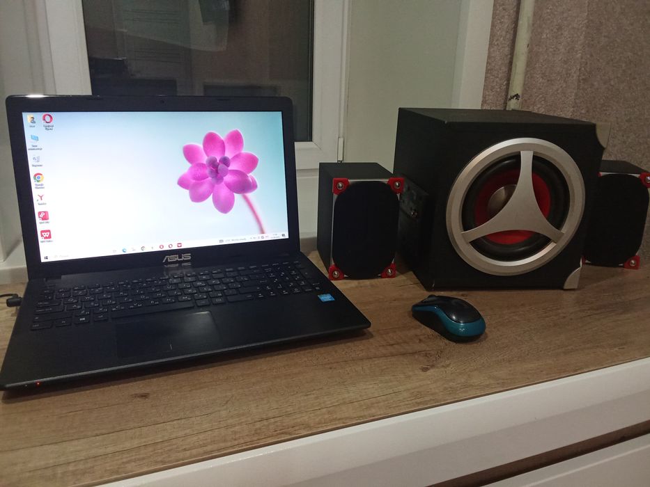 Продам б/у ноутбук ASUS