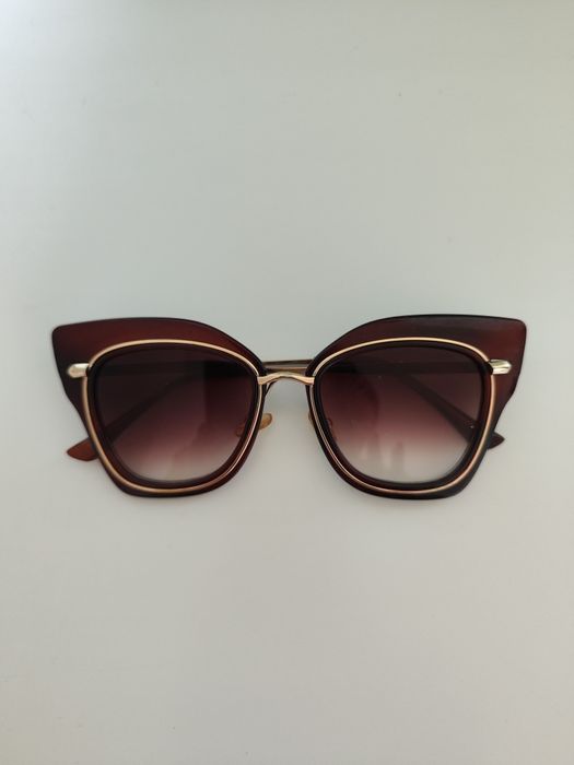 Очки женские солнцезащитные