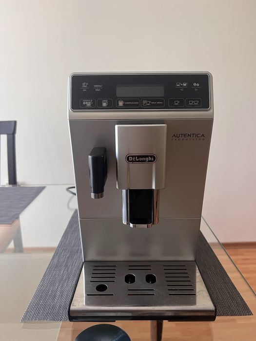 Кафе машина Delonghi
