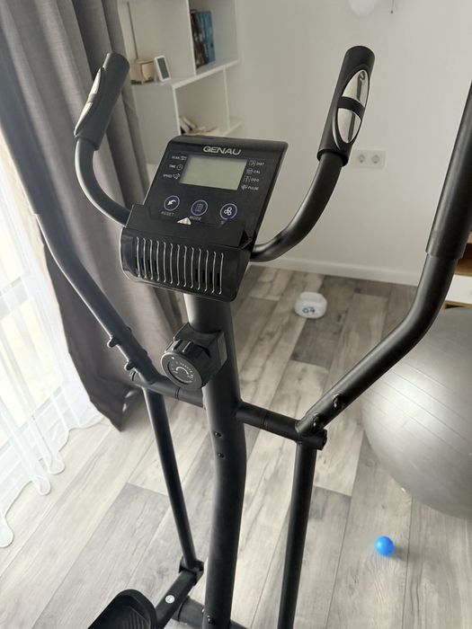 Эллиптический тренажер