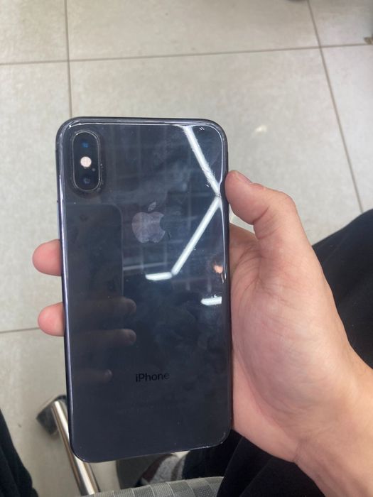 Продам айфон xs