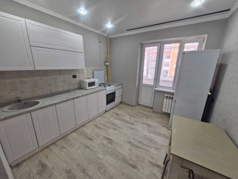 продается 1 комн кв р-н Самал