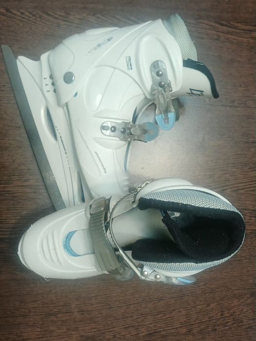 Patine gheata mărime reglabila 32 - 35