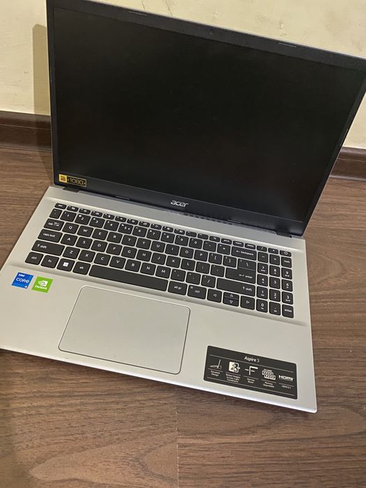 yangidek noutbuk sotiladi. acer