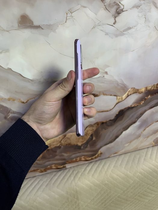 Продам телефон Samsung S20 Fe 128Gb