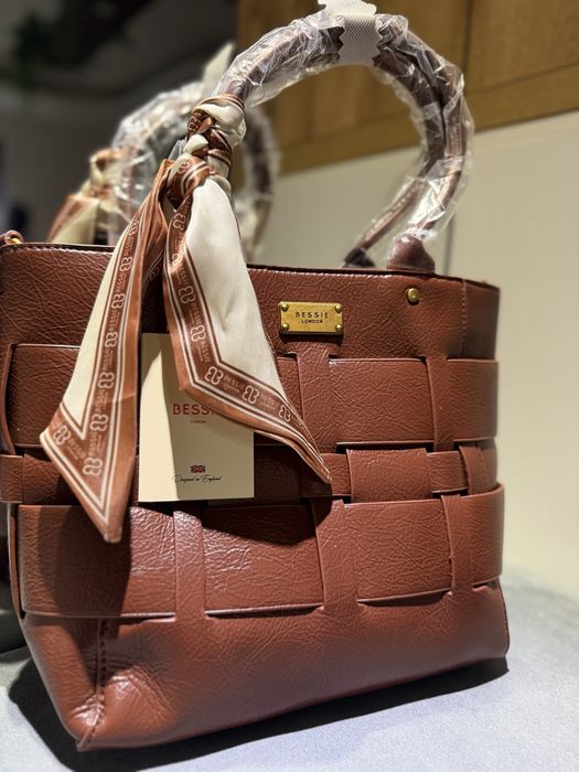 Geanta Bessie London