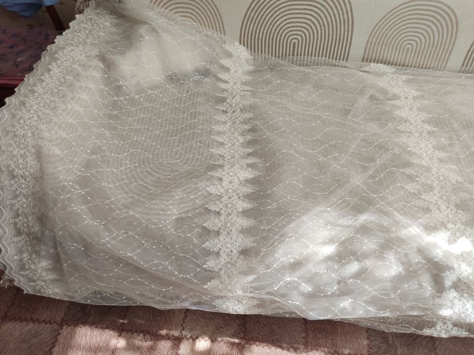 Тюль белая. Производство Германия. Качество отличное.