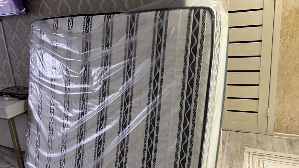 Продаю матрас 160*200