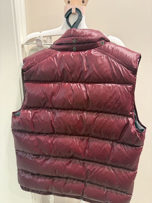 Moncler жилет.
