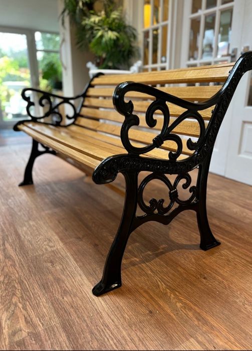 Bănci din fontă din secXVIII, în stil victorian, recondiționate,stejar