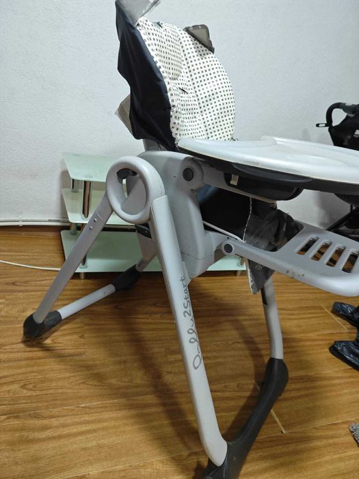 Scaun de masa Chicco Polly