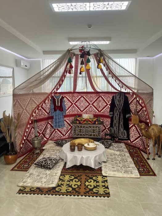 Жарты ағаш үй жалға беріледі.