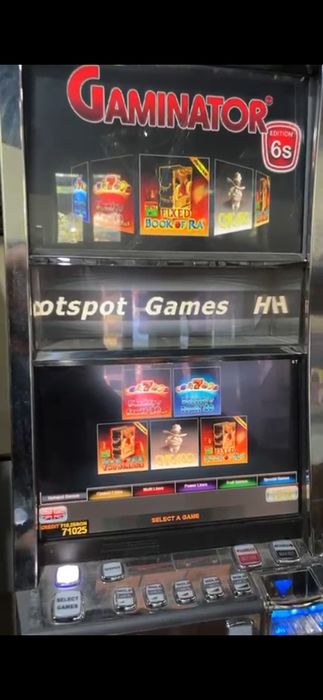 Vand jocuri de noroc Novomatic cu 3 monitoare