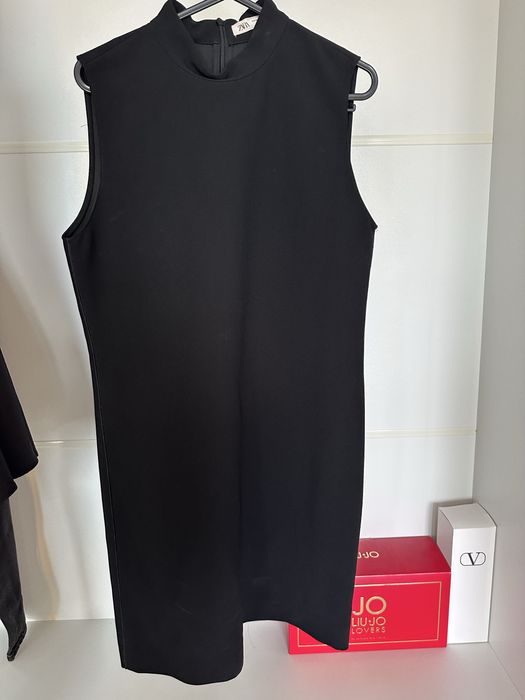 Елегантна рокля Zara XS
