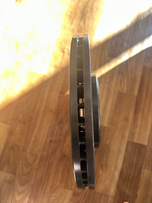 Discuri noi Jaguar xf Brembo