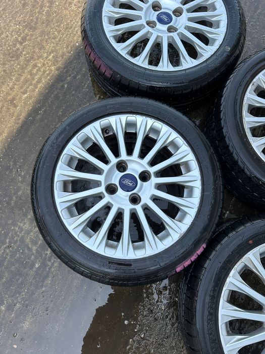 Jante Ford Fiesta VII R16